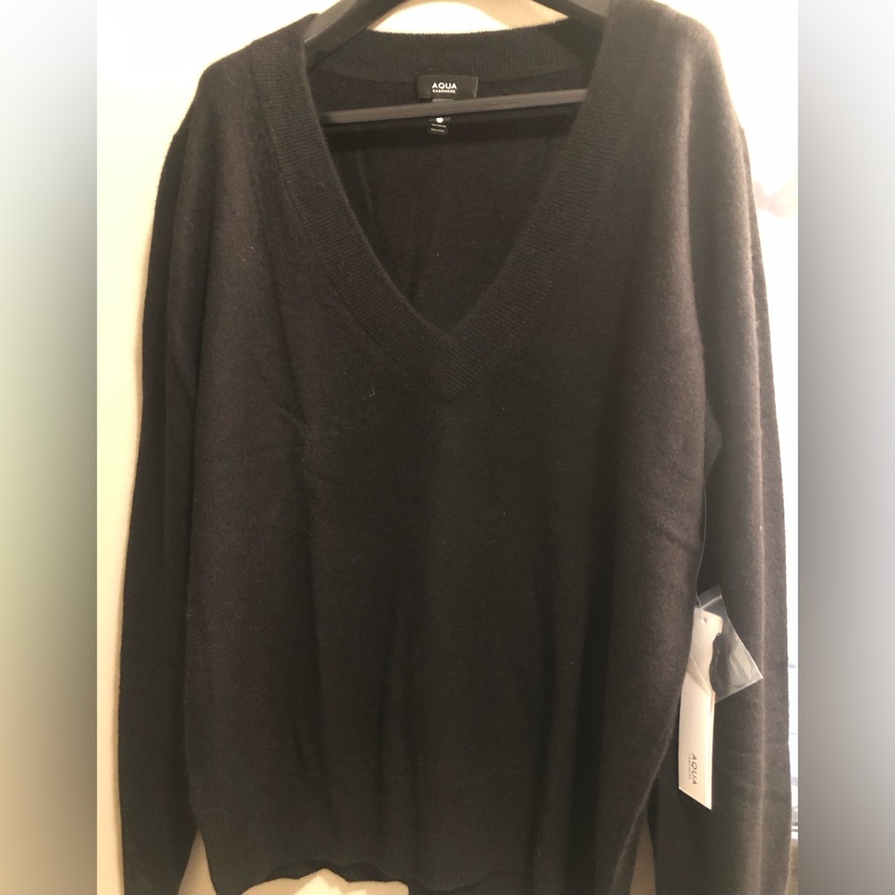 NWT Bloomingdales Aqua Black 100% Cashmere Women’s V-Neck Long Sleeve Sweater